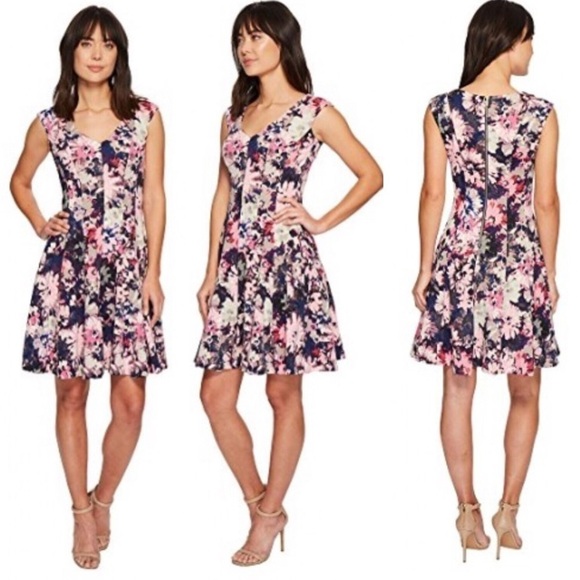 Size 2 💖 Taylor Floral Long Dress with Pockets - Picture 1 of 8